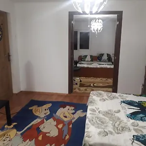 Tobyta Nu Primesc Santieristi Si Petrecareti Case de vacanță