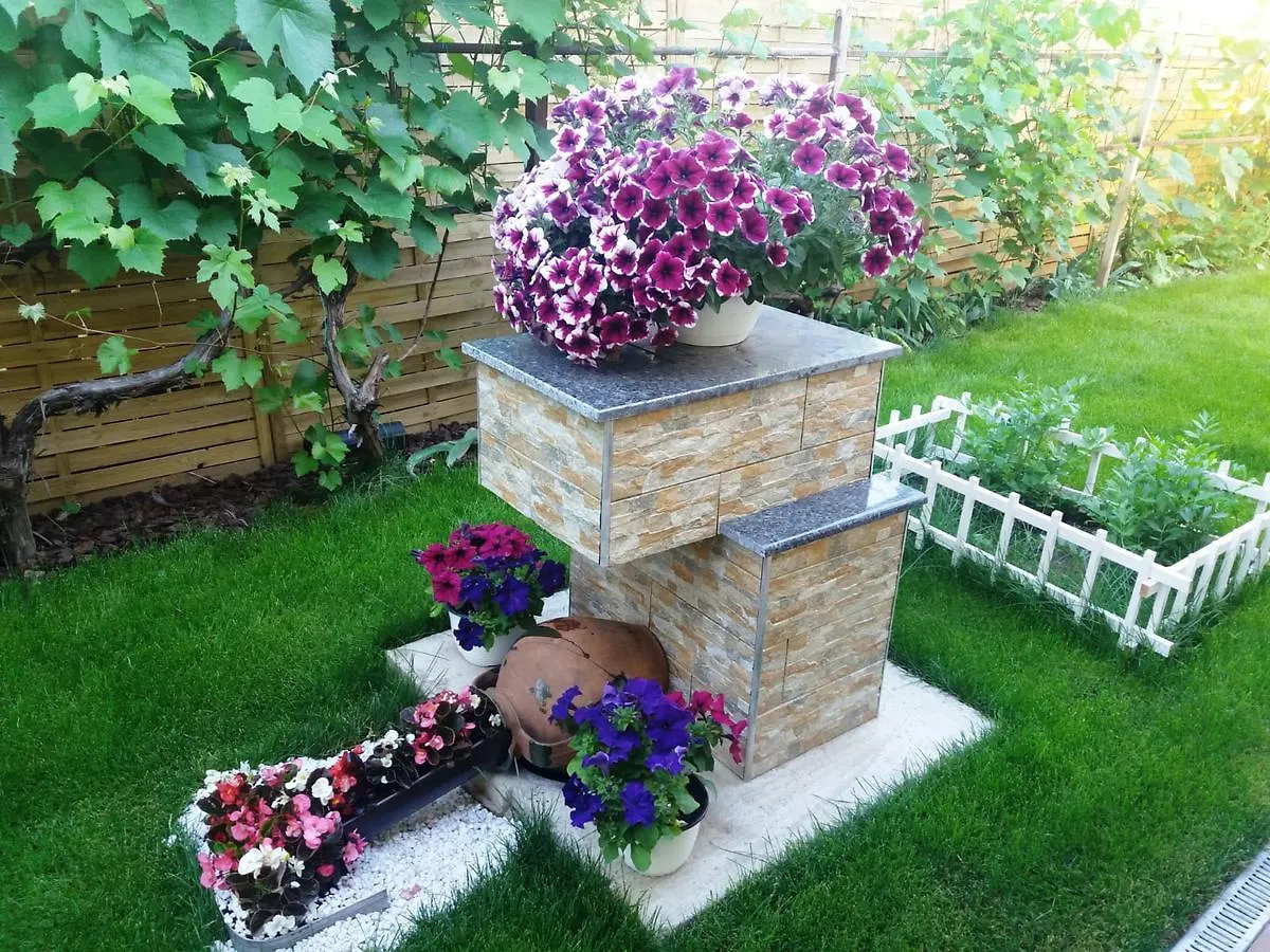 Casuta Bunicilor Villa Bucharest